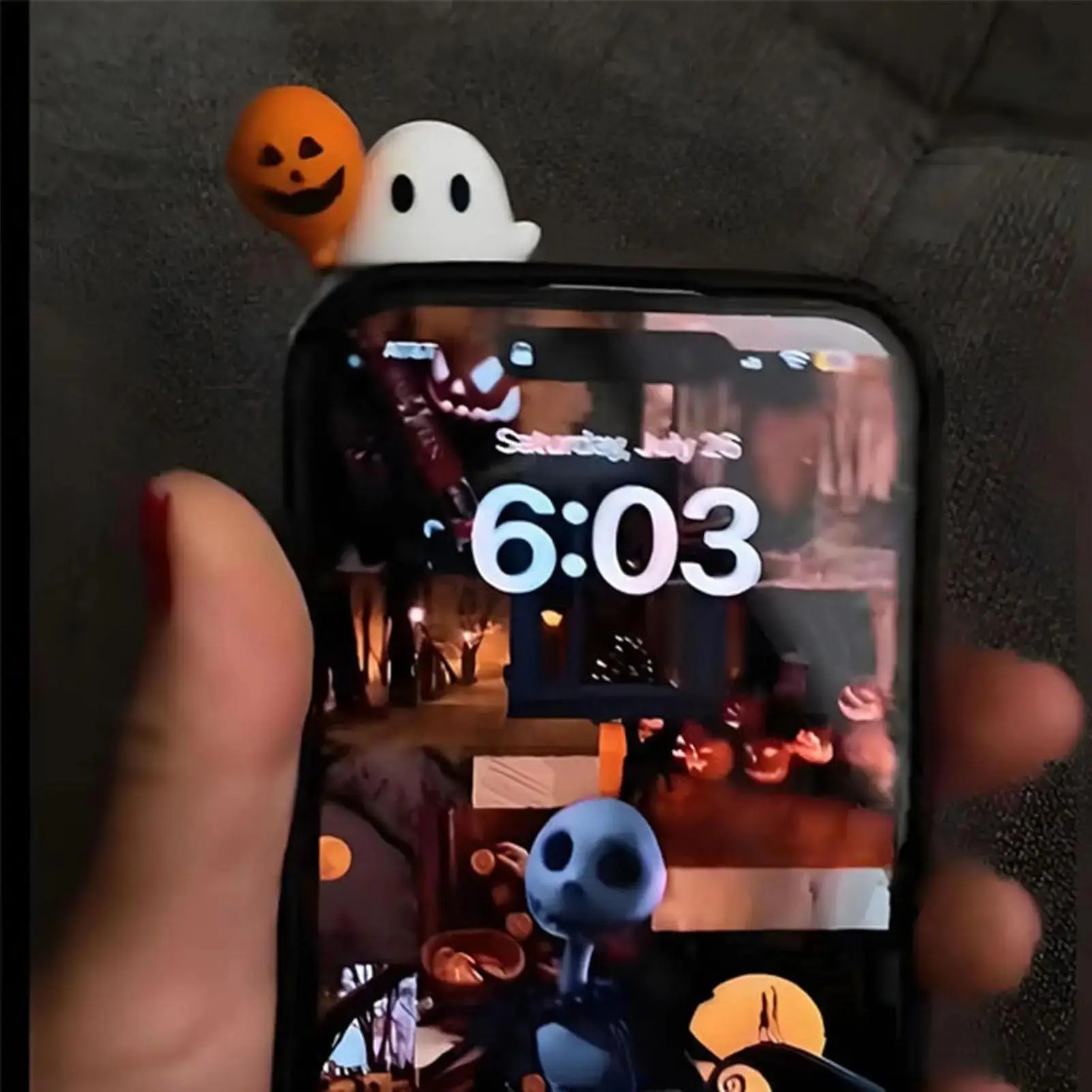 Ghostees Mystery Phone Buddy l - Phone Accessories Toys reseña y precio