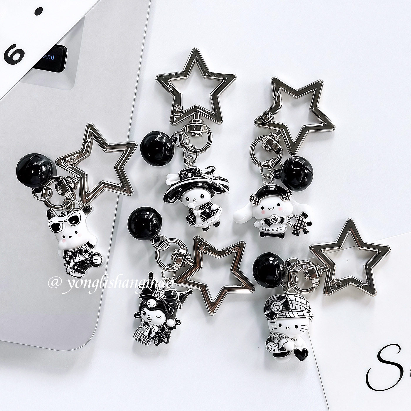 Llavero Vintage Y2K Sanrio Hel - Phone Accessories And Cases reseña y precio